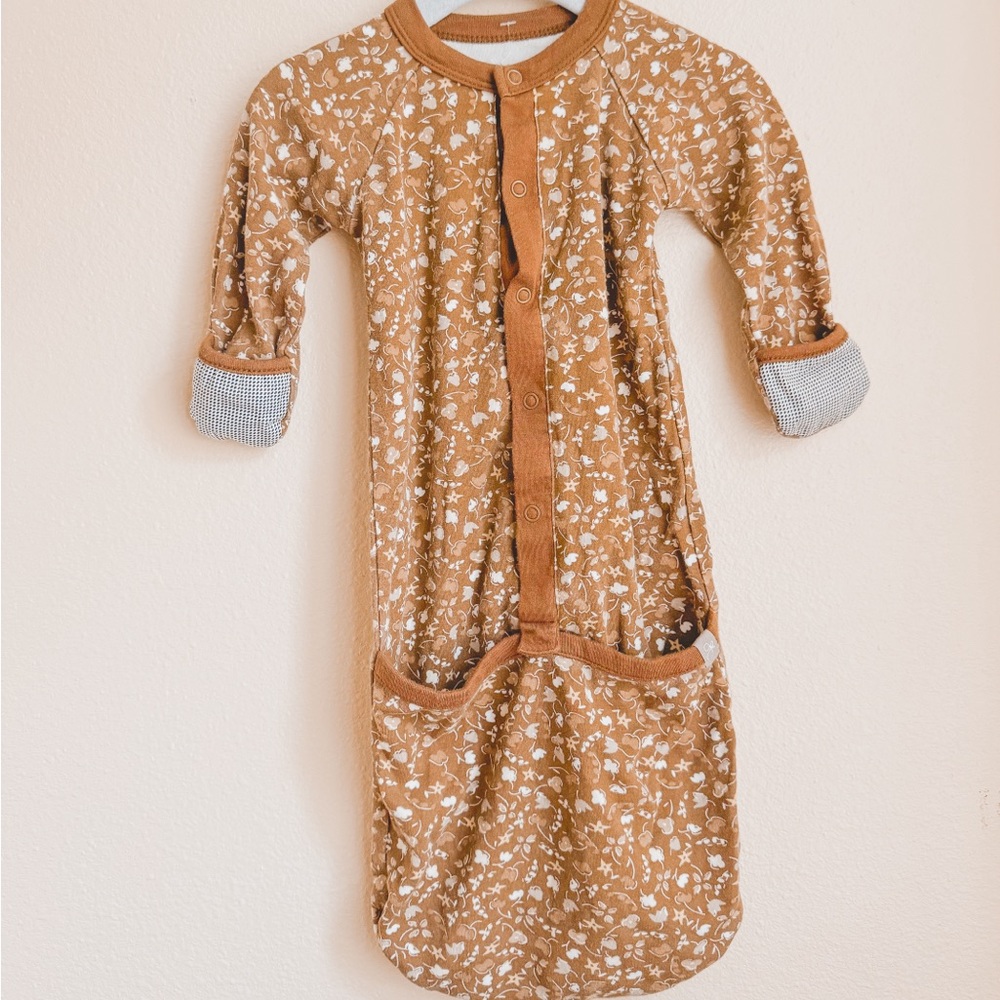 SOLD!🧺Goumi Sleep sack